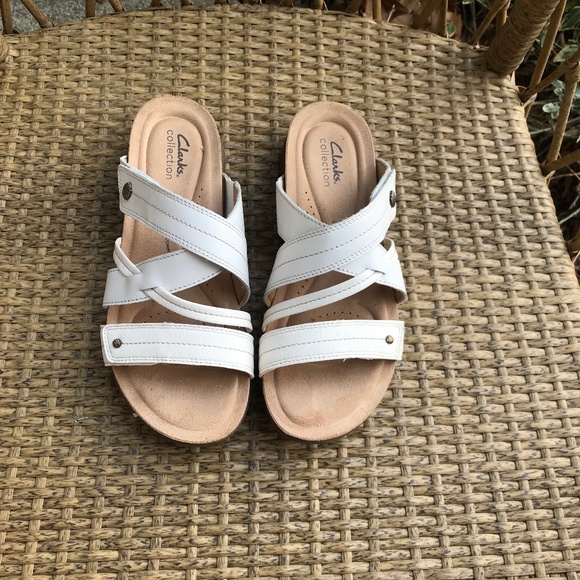 Clarks April Willow Sandals-9W White Leaf - Picture 1 of 5